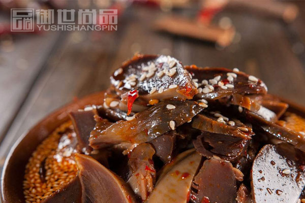 黃石學(xué)做鹵菜